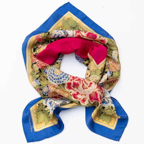 Oscar de la Renta Accessories - Oscar de la Renta Vintage Floral Silk Scarf